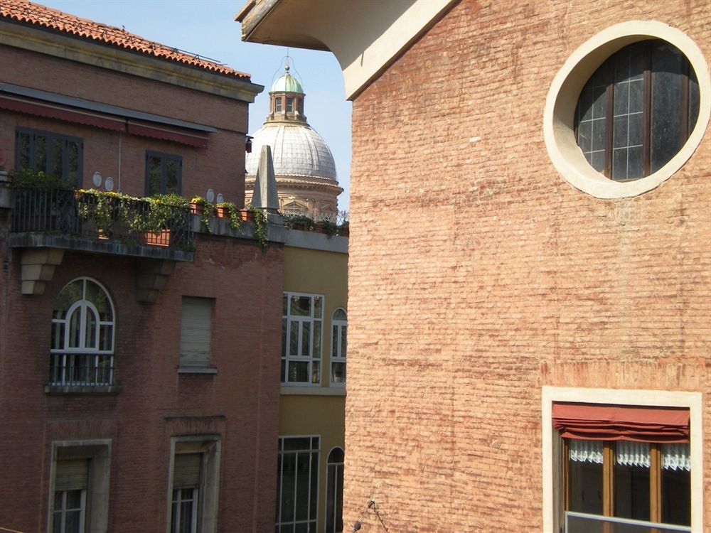 B&B Bologna Old Town And Guest House Exteriör bild